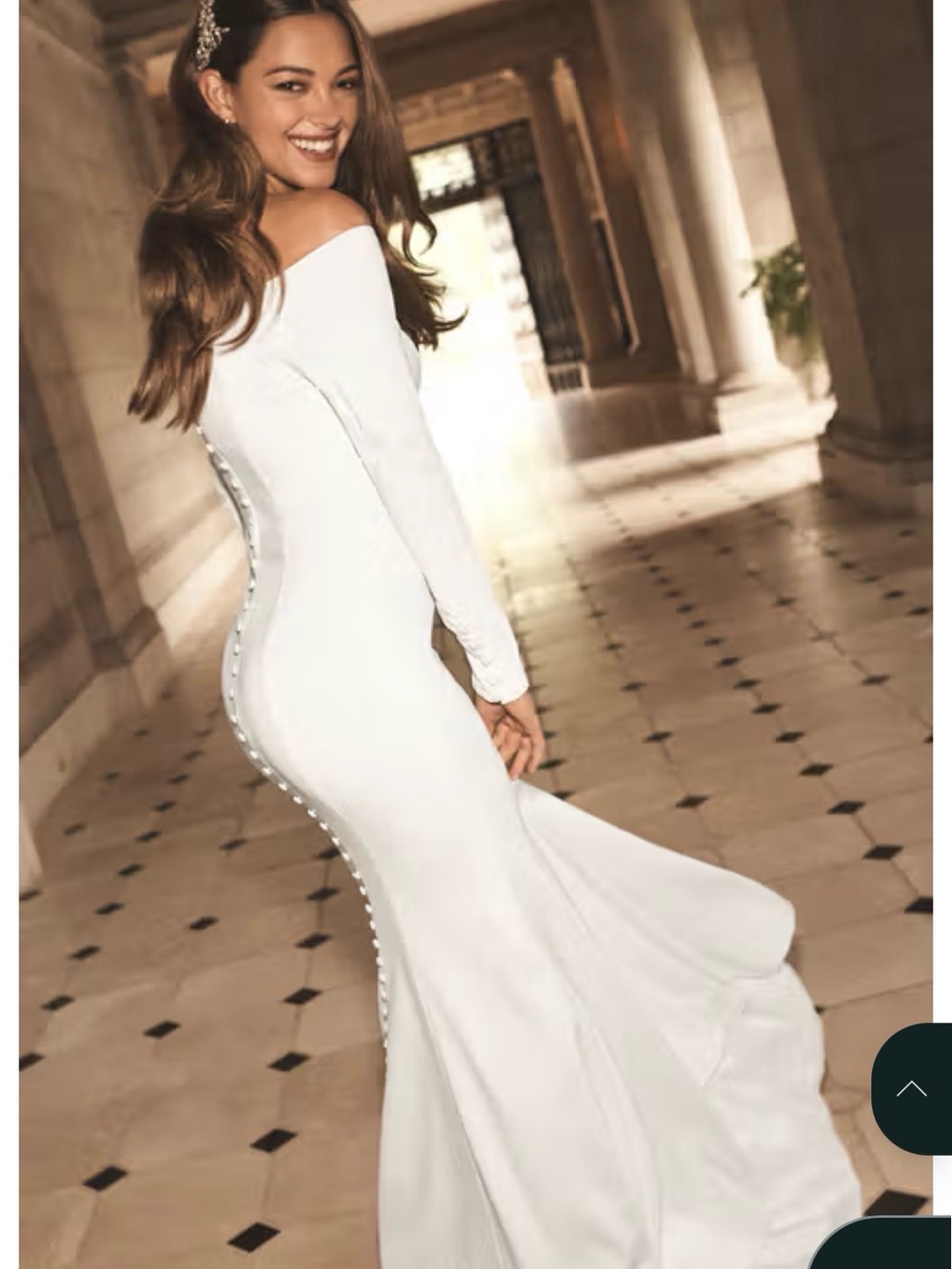 NWT DAVID'S BRIDAL COLLECTION
Off-the-Shoulder Button Back Crepe Wedding Dress - Picture 10 of 11